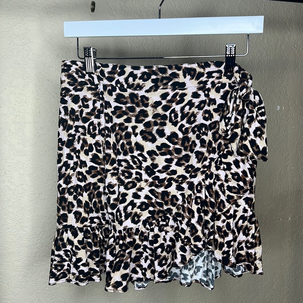 Urban outfitters skirt size small